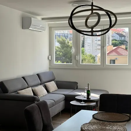 Bruno Apartment